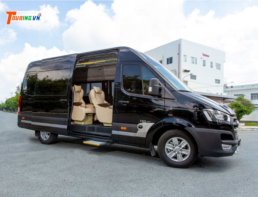 Thuê xe Huyndai Solati Nha Trang